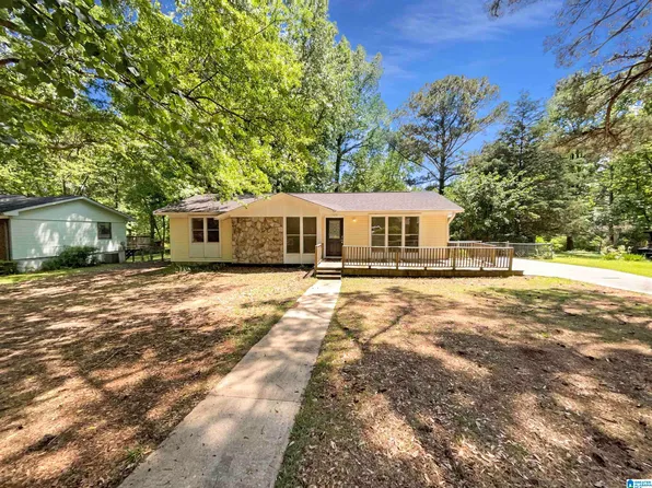 5024 Oak Leaf Cir, Adamsville, AL 35005