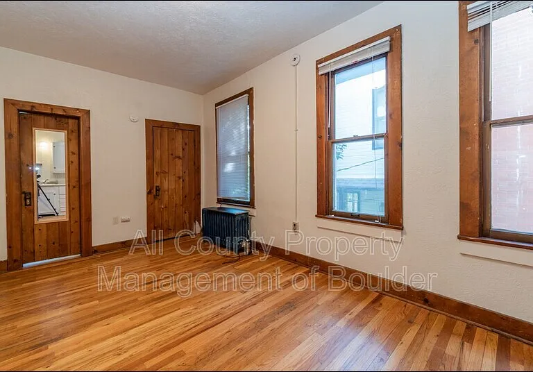 2408 8th St #8 — Photo 1