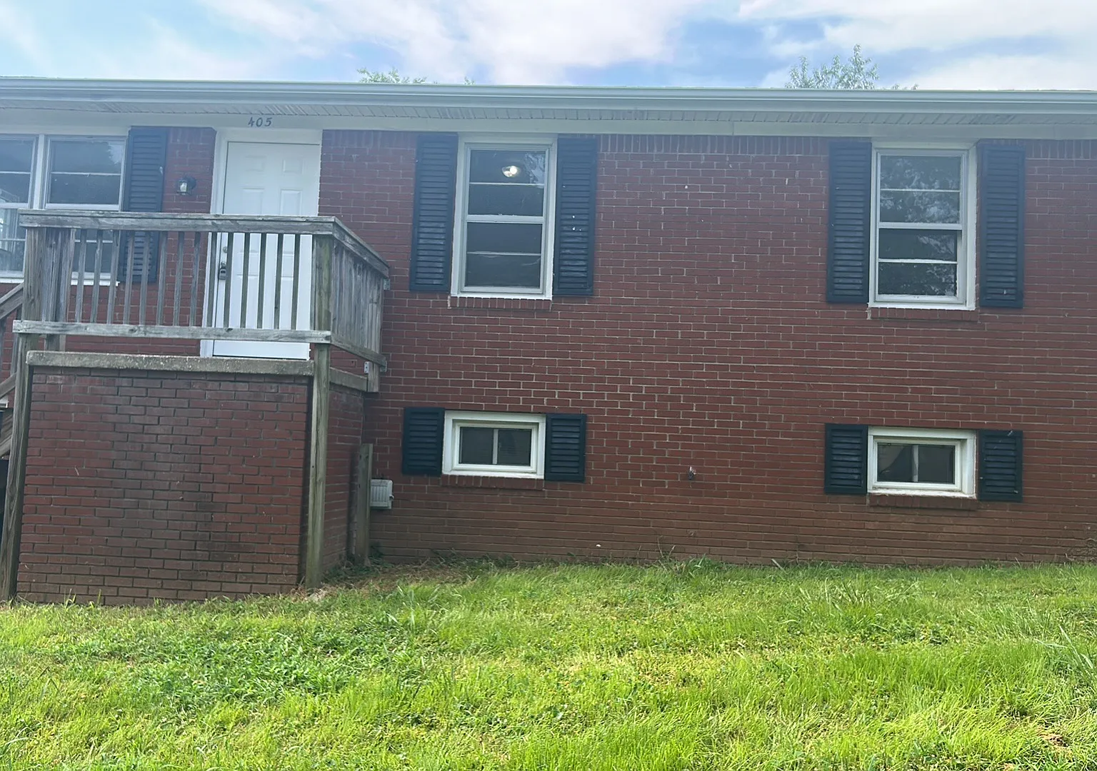 405 Braden St — Photo 1