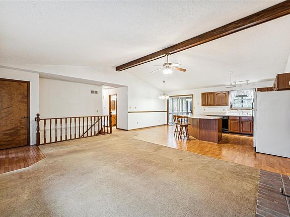 4th image of 9707 Darby Ln