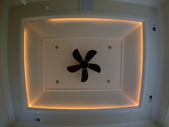 Upper master ceiling