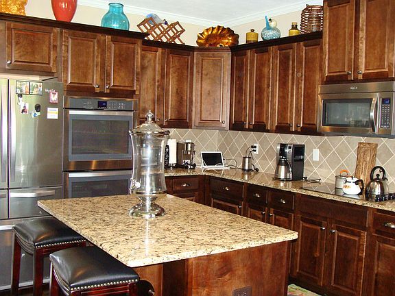 3rd image of 4089 Ellington Dr