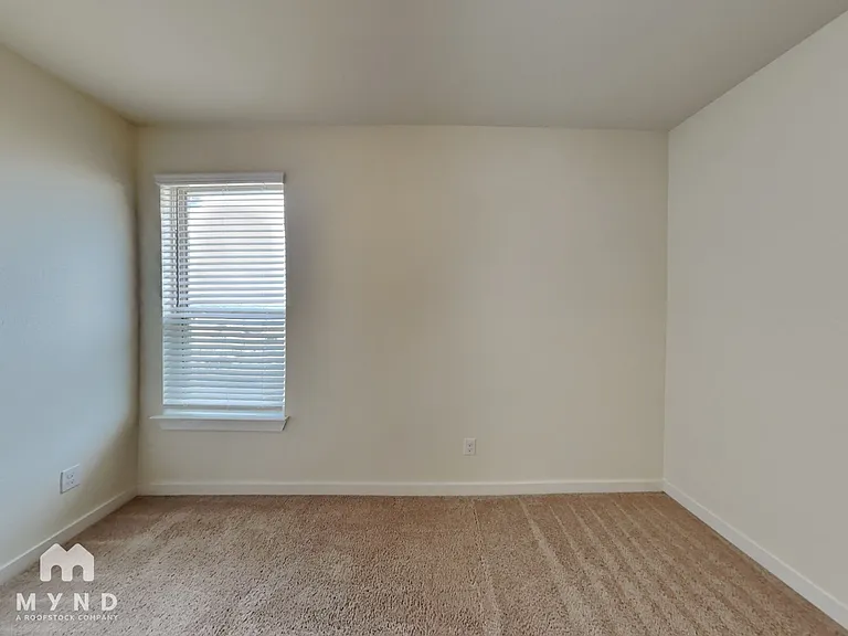 4725 Tanglewood Dr — Photo 11
