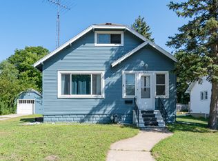 823 Mohawk Ln, Saint Joseph, MI 49085