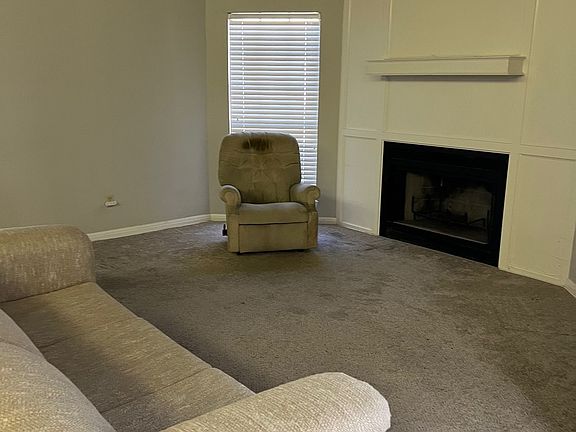 2nd image of 632 Glennwood Dr