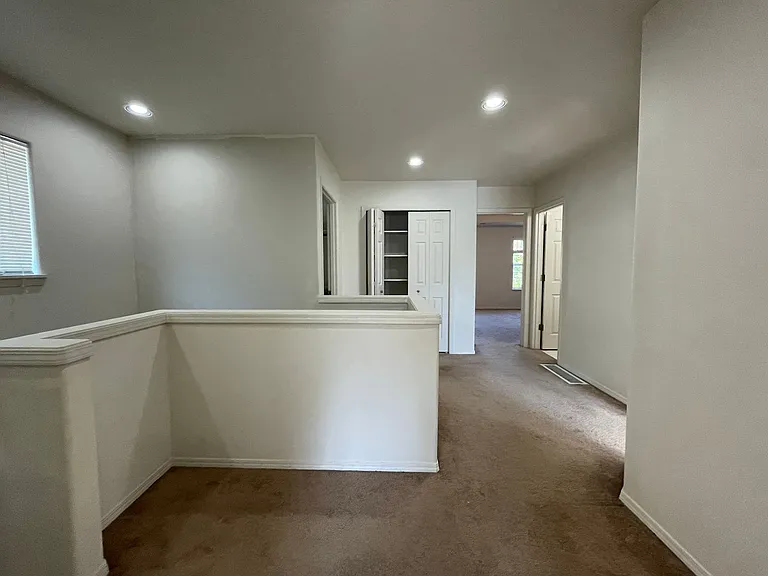 797 NE 63rd Ave — Photo 20