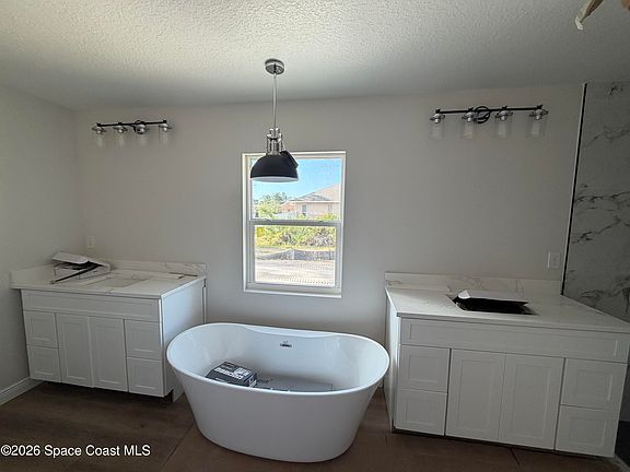 5th image of 4065 Fawn Lake Blvd
