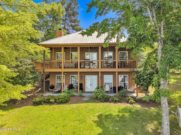 117 Clearwaters Dr, Dadeville, AL 36853