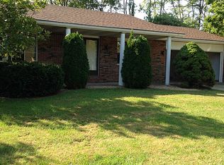 300 Westglen Dr, Glen Carbon, IL