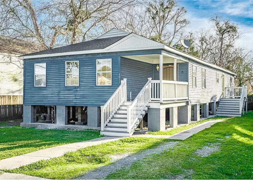 1st image of 3017-19 Music St