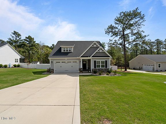 2nd image of 109 Country Ridge Ln