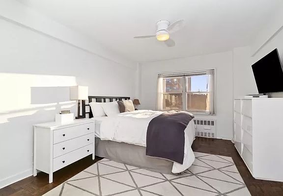 5th image of 10 Plaza St E APT 5B