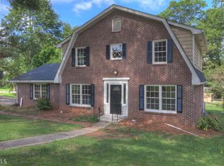 916 Holly Hedge Rd, Stone Mountain, GA 30083