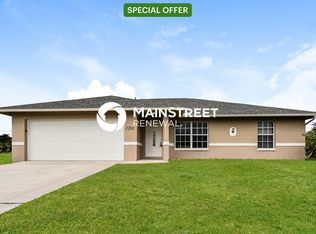 1201 NE 19th St, Cape Coral, FL 33909