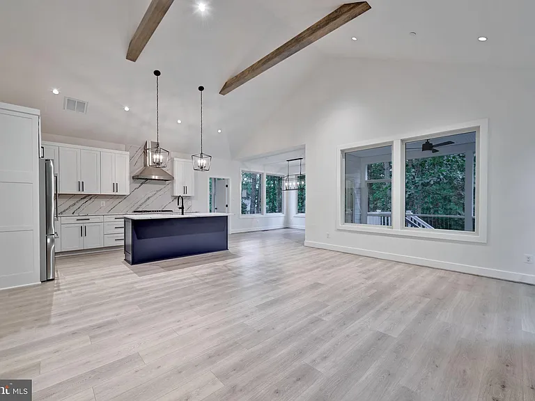 8179 Bodkin Ave — Photo 14