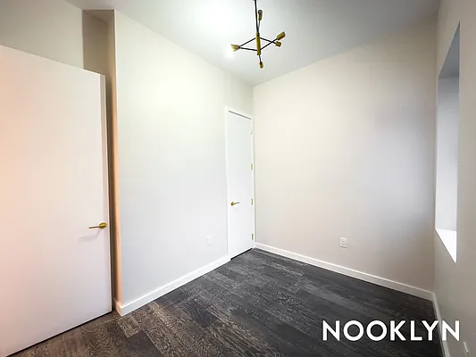 Rented by Jankos Group LLC | media 7