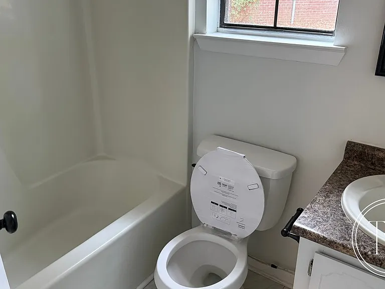 806 W Oxford Ln — Photo 15