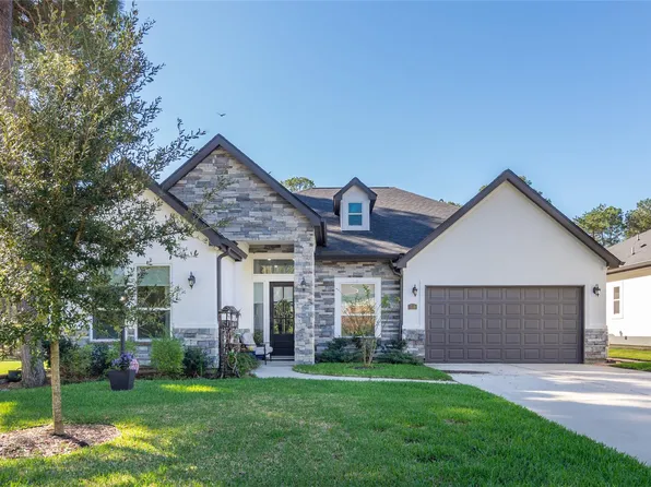 70 Highland Point Dr, Montgomery, TX 77356