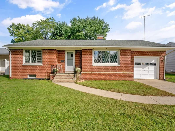 1826 Nelson Rd, Lancaster, OH 43130