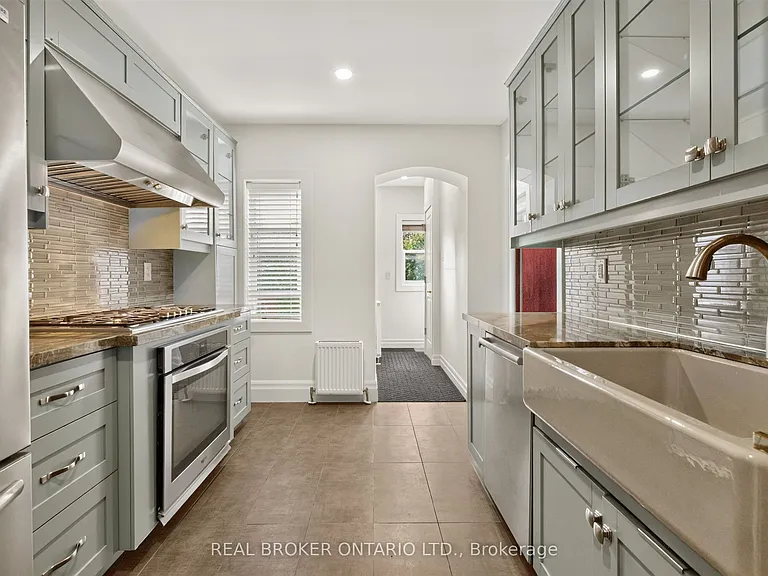 14 Mortimer Ave — Photo 14