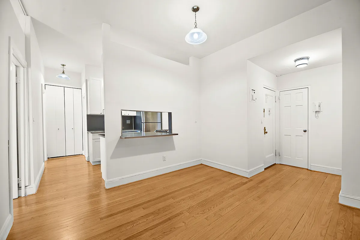 121 Madison Avenue 8C
