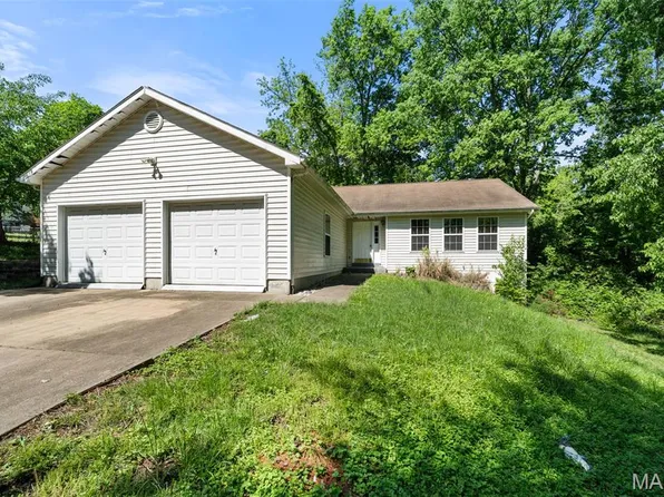 101 Gail Dr, Saint Peters, MO 63376