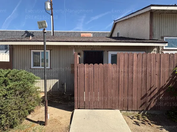 Cozy 1 bedroom loft apartment, 4220 Parker Ave APT A1, Bakersfield, CA 93309