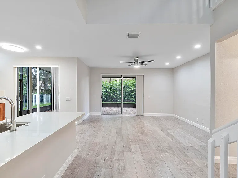 6364 NW 78th Dr — Photo 20