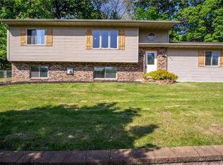 608 Hewitt St, Eau Claire, WI 54703