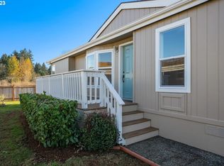 1000 S McKern Ct #11, Newberg, OR 97132