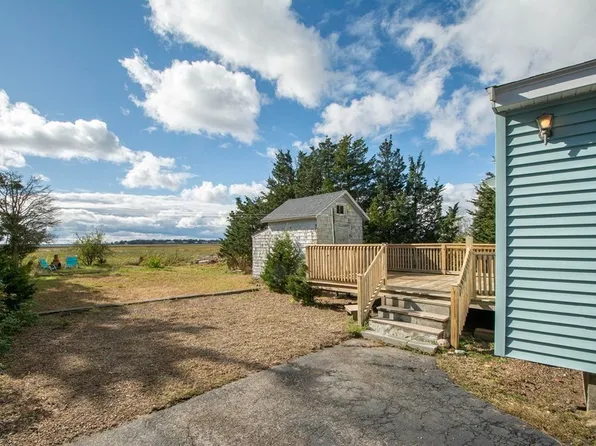 37 Pine Point Rd, Duxbury, MA 02332