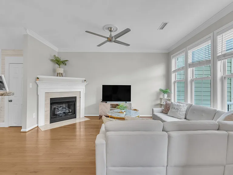 503 Village Loop Dr — Photo 15