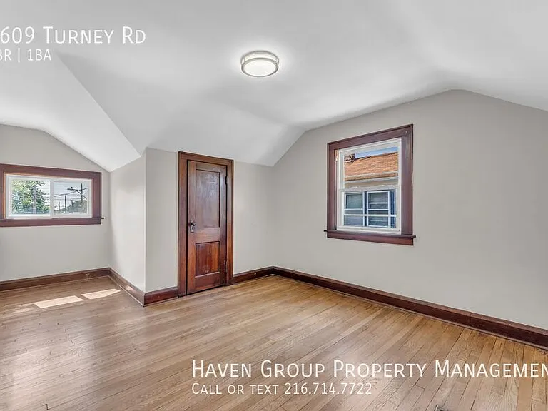 4609 Turney Rd — Photo 15