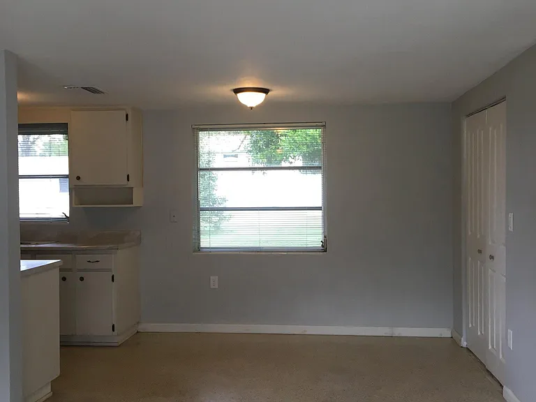 Dining Room - 5 E Golden ST