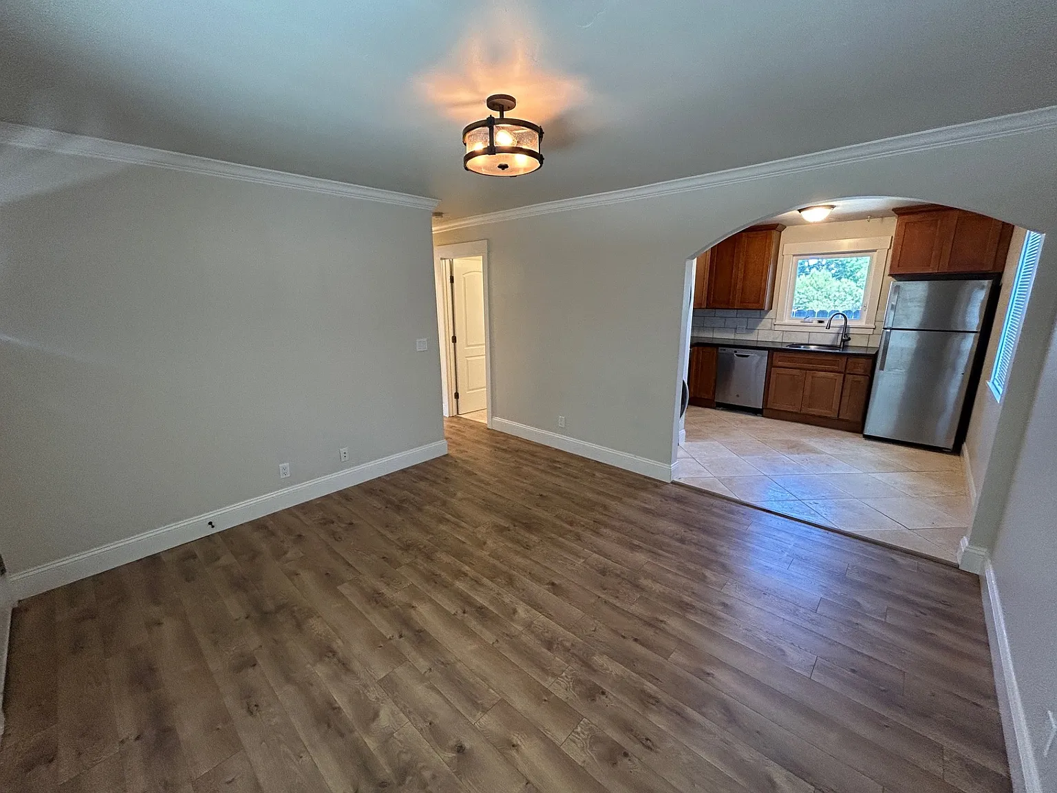 2 bed, 750 sqft, $2,150 — Photo 2