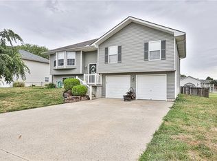 614 S Crews Ave, Odessa, MO 64076