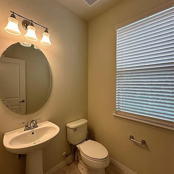 527 Piazza Point — Photo 59