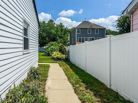 5th image of 628 Bray Ave