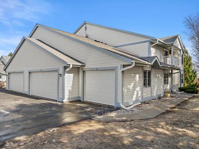 601 Barrington COURT #D, West Bend, WI, 53095