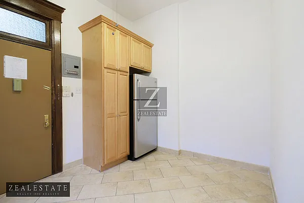 Rented by ZealEstate Group Inc | media 26