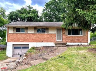 3926 Ridgecombe Dr, Cincinnati, OH 45248