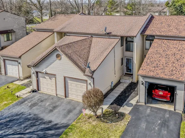 8435 Bubbling Springs Dr, Baldwinsville, NY 13027