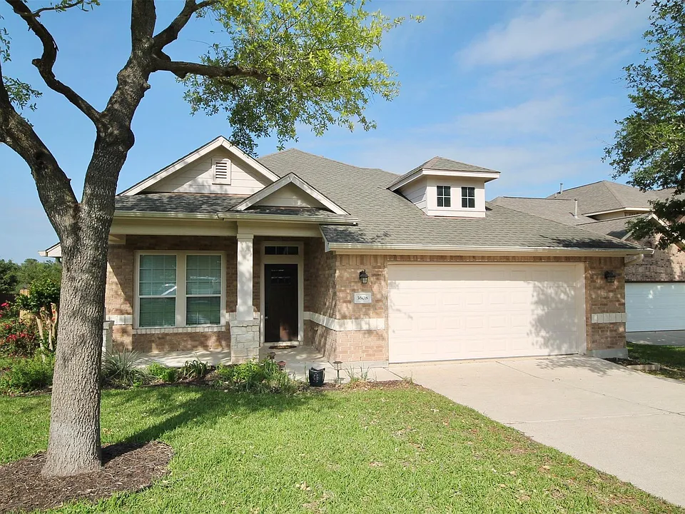 3608 Pine Needle Cir