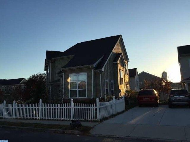 2nd image of 401 Beideman Ave