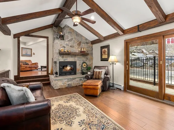 235 James St, Ludlow, MA 01056