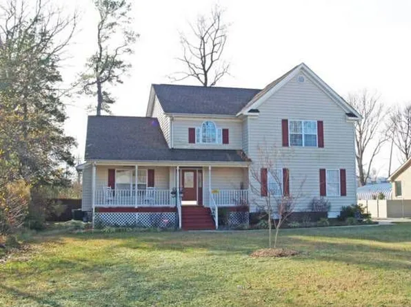 66 Brogden Ln, Hampton, VA 23666