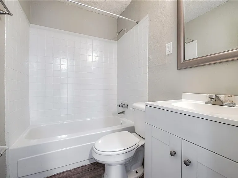 Macon Crossing Apartments — Photo 11