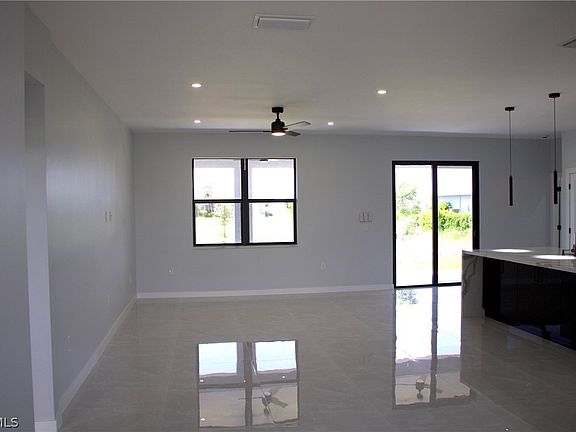 5th image of 1314 NW 14th Ave