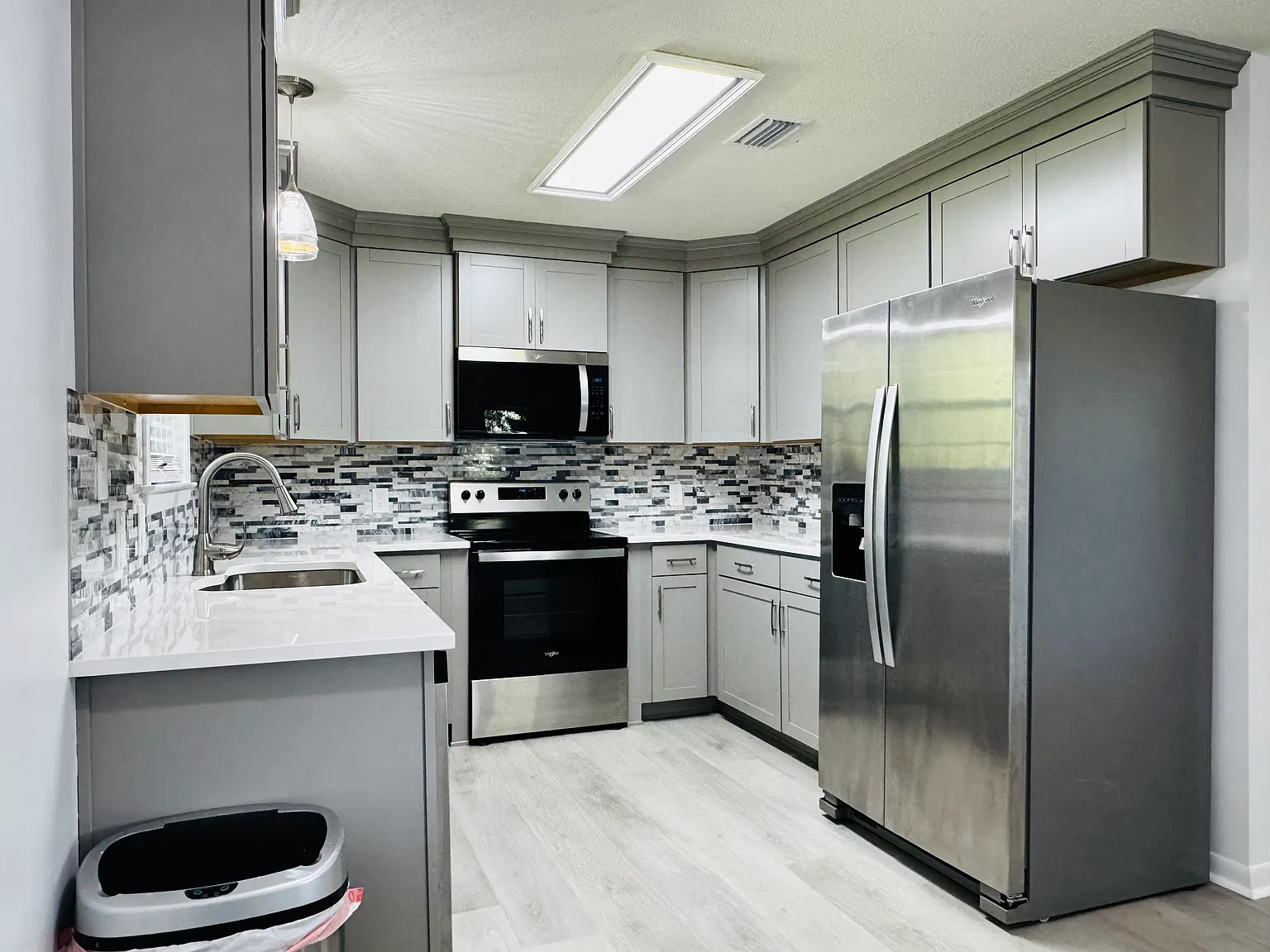 3 bed, 1008 sqft, $2,000 — Photo 4