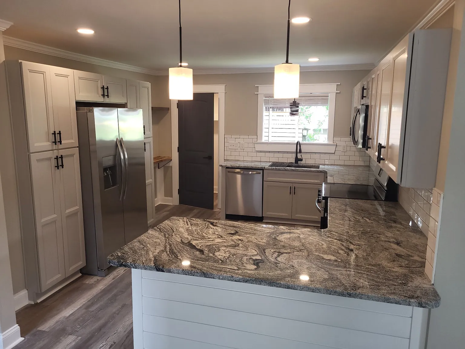 4 bed, 1606 sqft, $2,200 — Photo 4